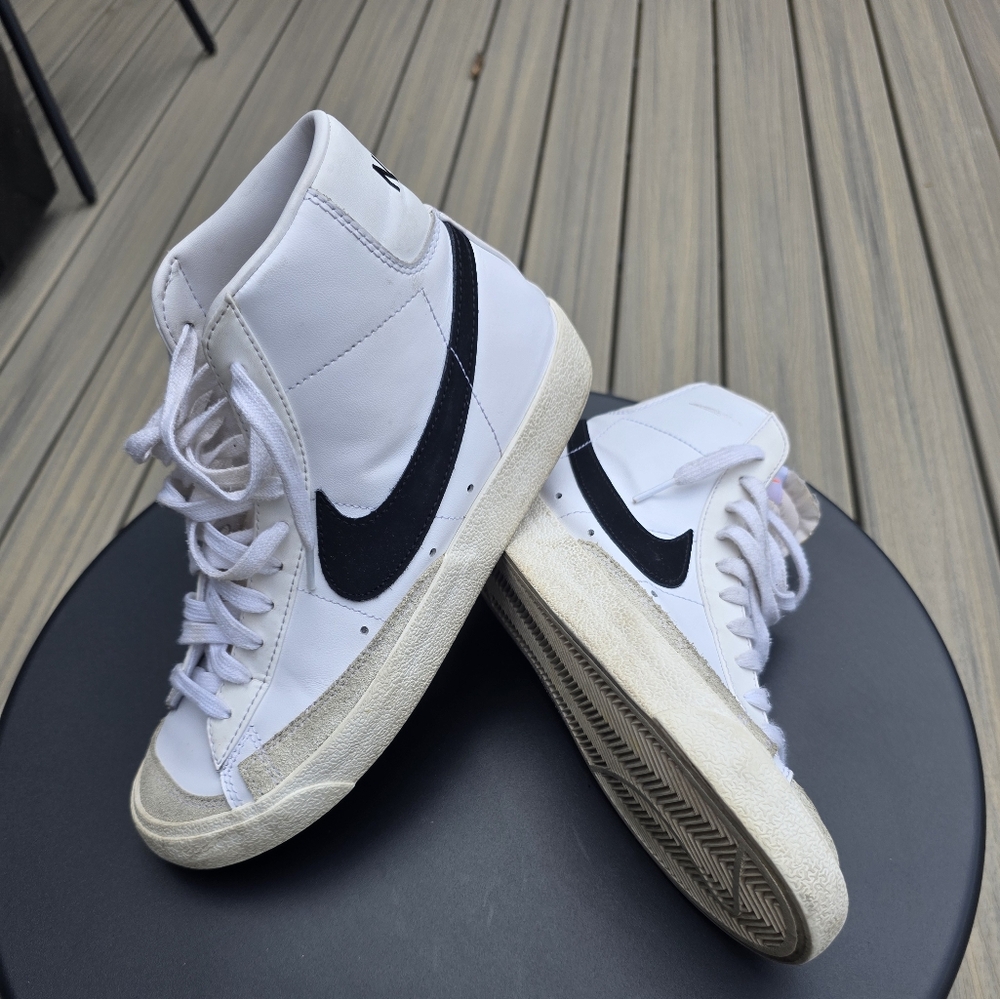 White leather Nike Hitops